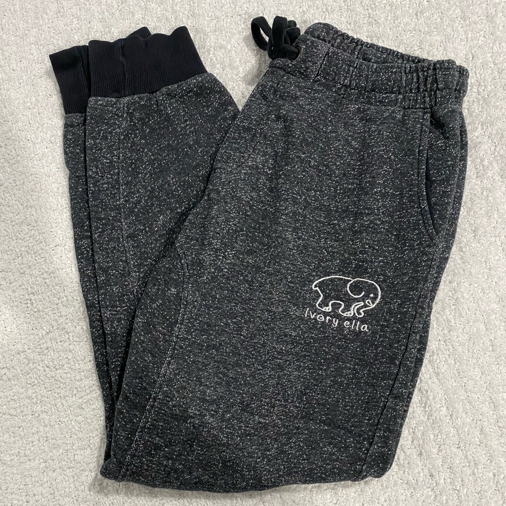 Ivory Ella Joggers Size Medium Black and White